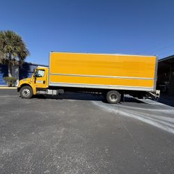 2018 Freightliner M2 106