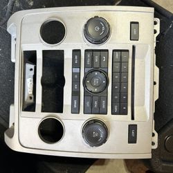 Ford Escape Factory Radio