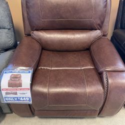 Keily Swivel Recliner