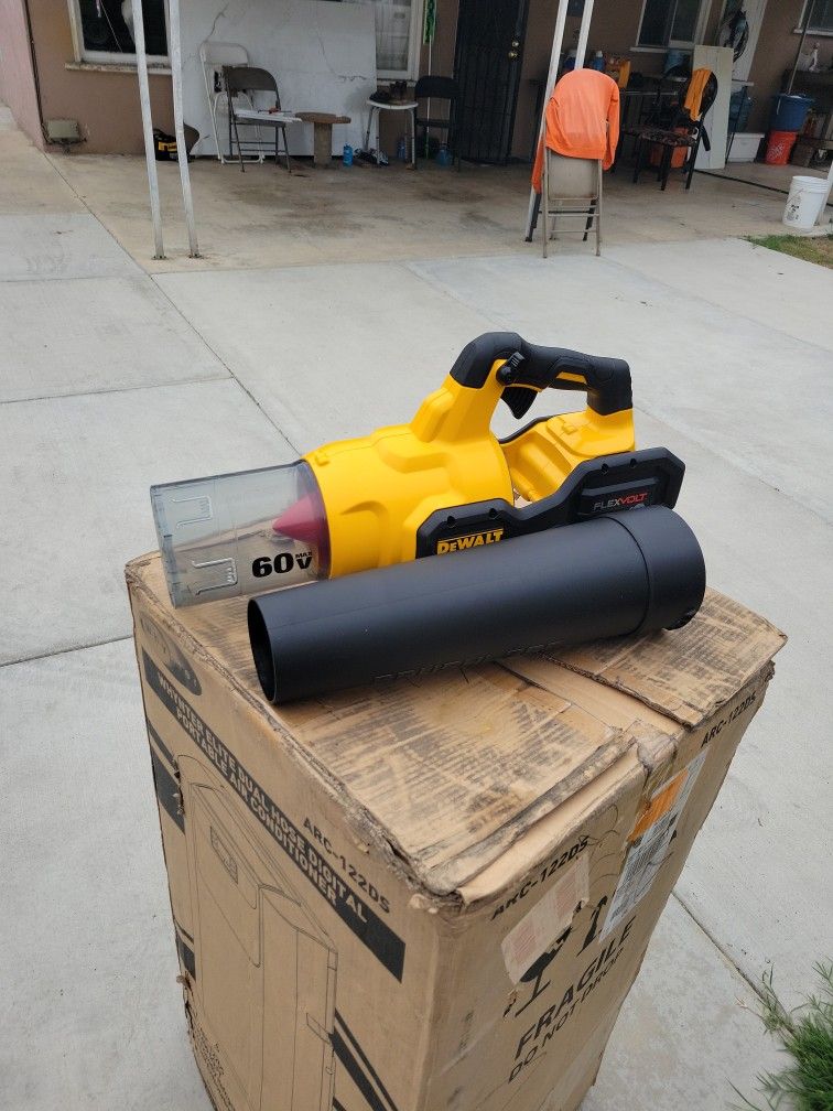 DEWALT BLOWER 60VOLT
