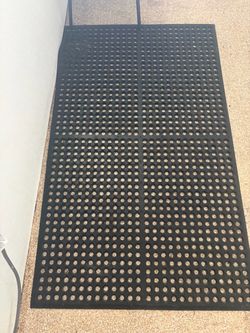 Black Rubber Floor Mat