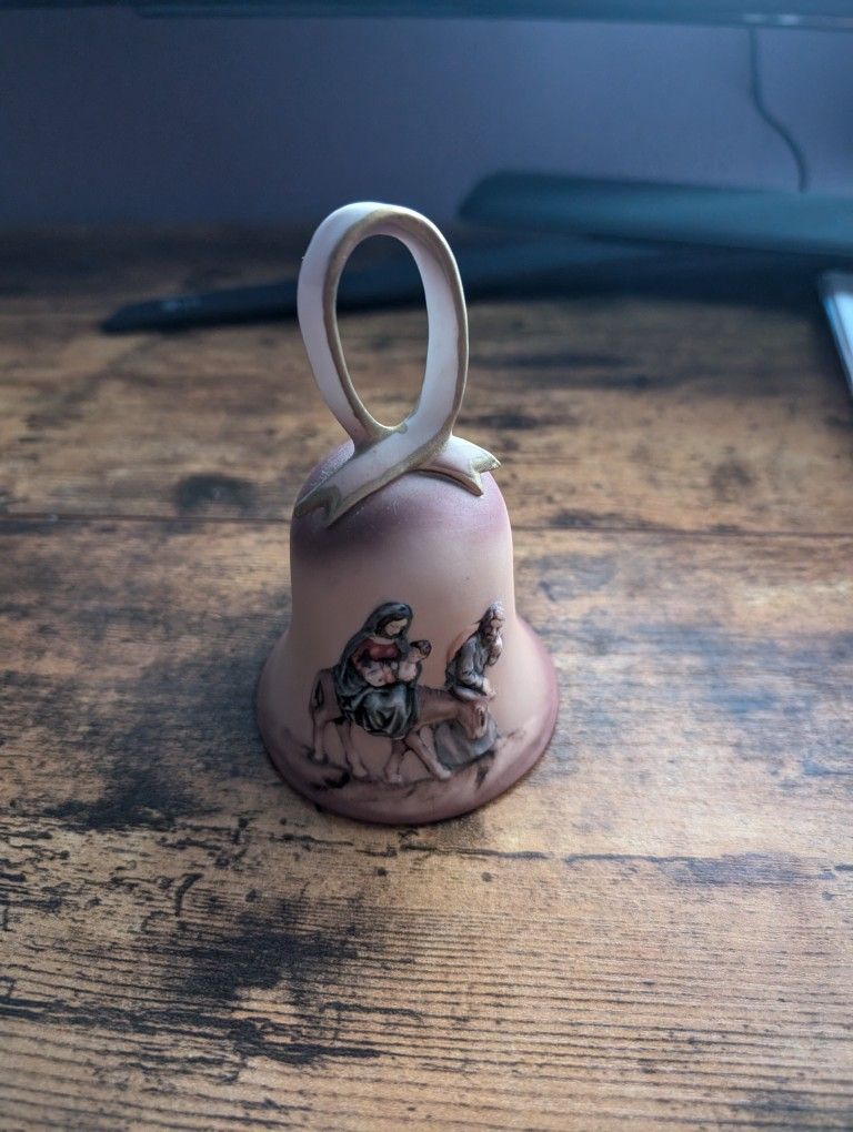 Vintage manger Bell