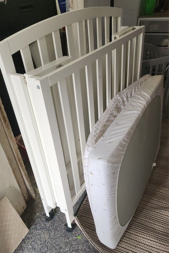 Foldable Portable Baby Crib