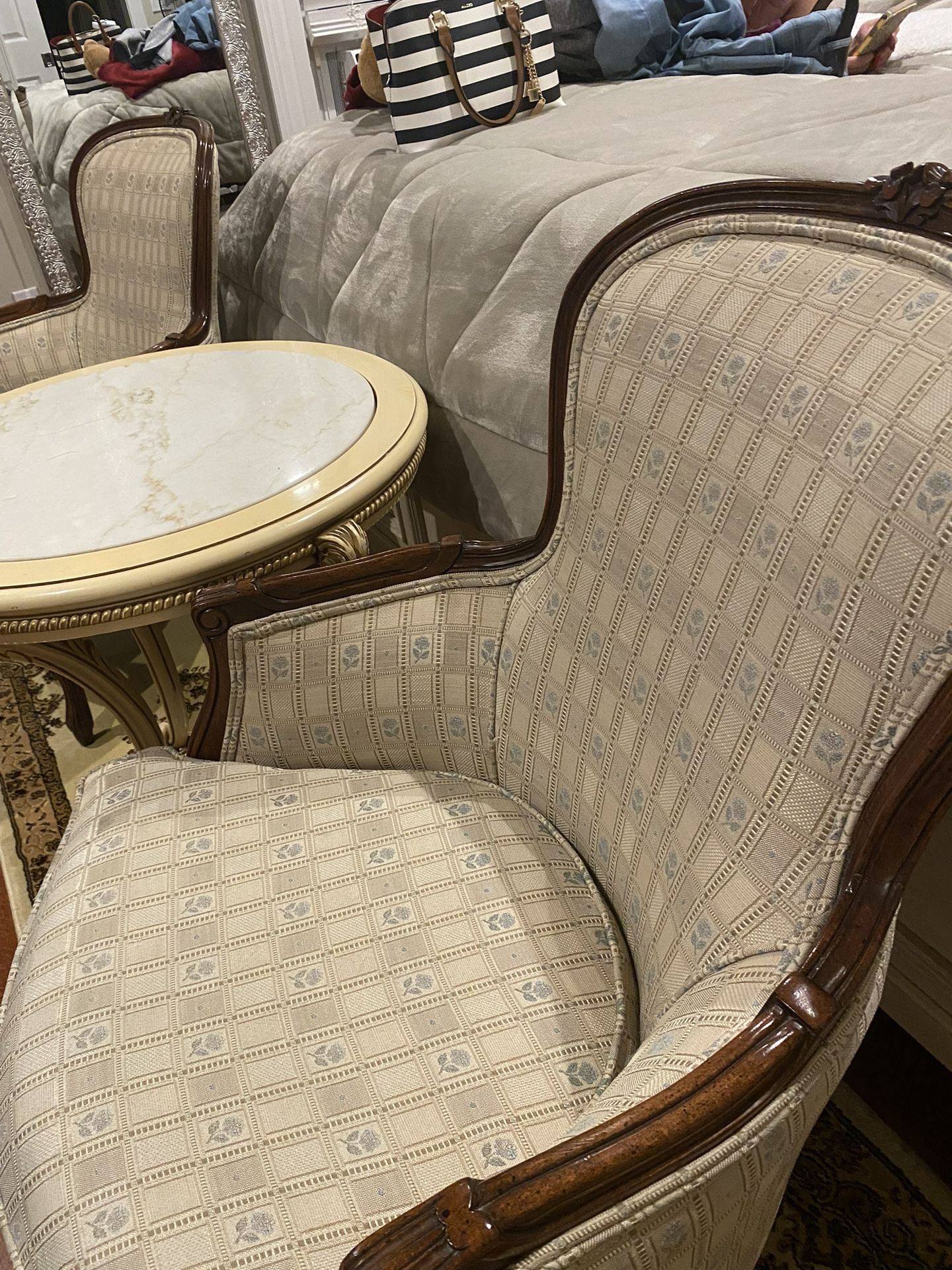 Accent Chairs