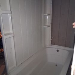 Sterling Standard Fit Bath And Shower Kit In White 