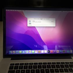 IMacBook Pro 2015 15inches with FREE original Apple charger power cable + mouse