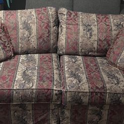 Broyhill Sofa And Loveseat Set