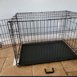 36" Dog Crate, Med/Large Dog, New In Box, Slide Out Tray