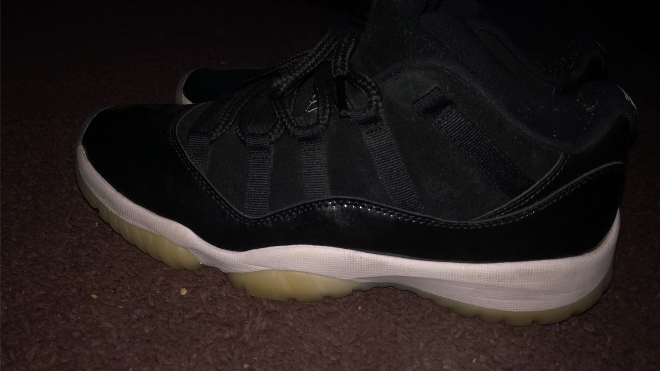 Jordan 11 “Barons” Size 10