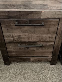 Queen bedroom set