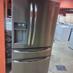 Frigidiare Refrigerator 