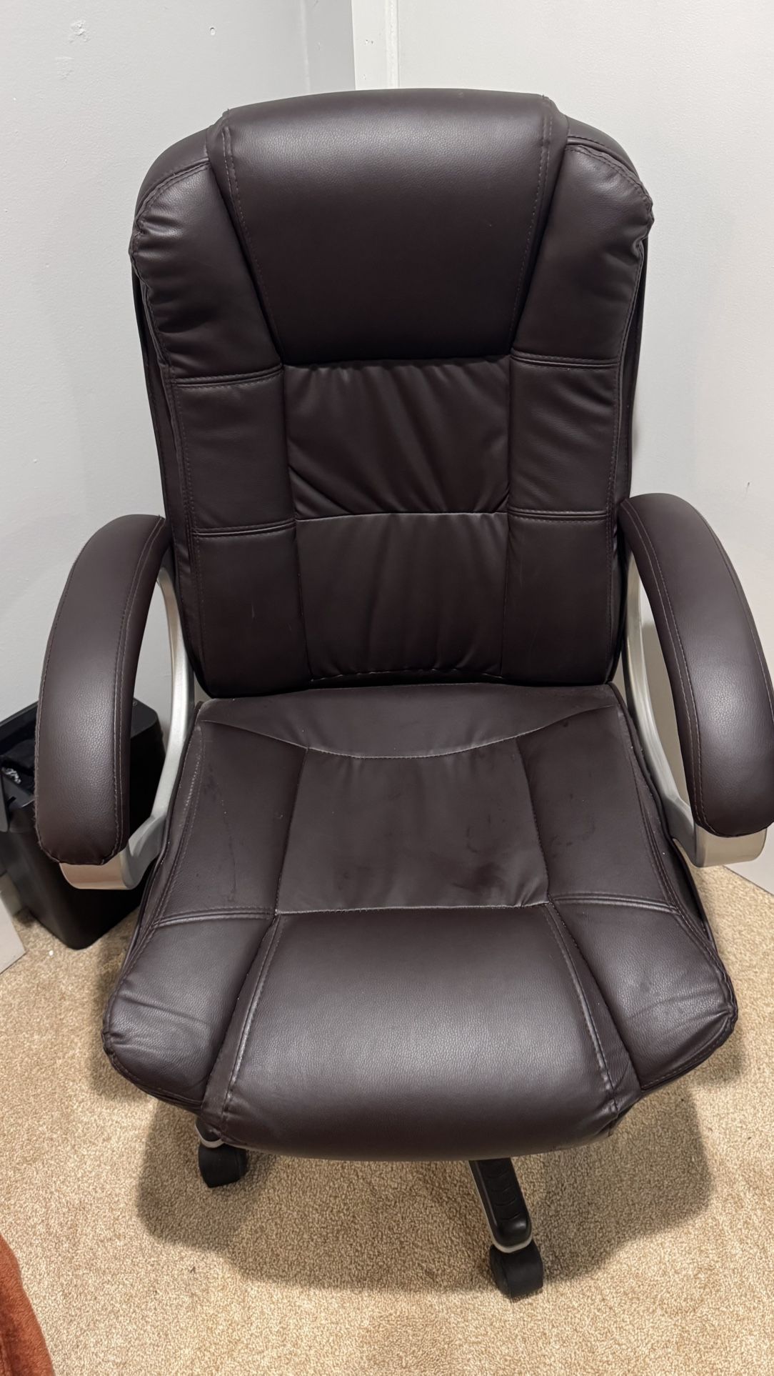 Office Chair/ Silla