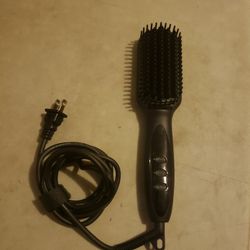 TAME THE WILD Elite Beard Straightener Brush 

