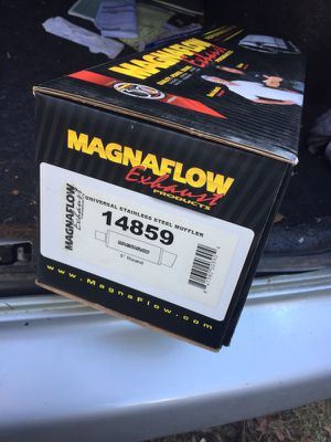 Magnaflow 14859 Performance Muffler w// Tip 5/" Round 14/" Body 2.25/" Inlet