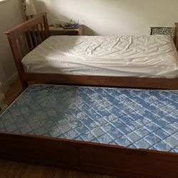 Twin Size Trundle Bed With Two Twin Mattresses 