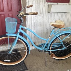 Huffy Nassau Blue Cruiser bike Bicycle