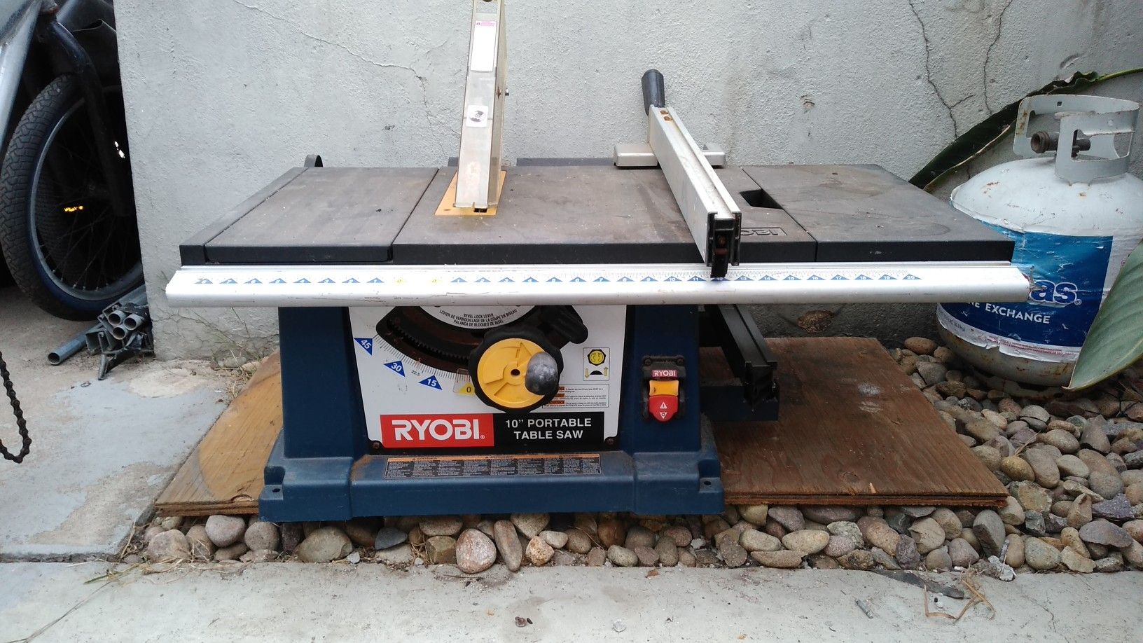 RYOBI 10" INCH,,,TABLE SAW,,,