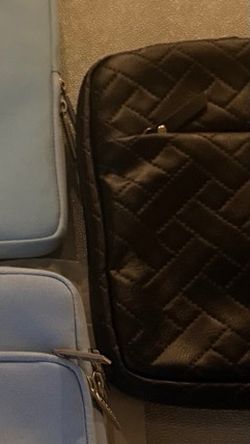 Black Quilted Zipper Pouch Bag