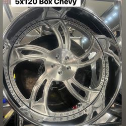 28 Inch Forgiato Rims Floating Caps Steering Wheel