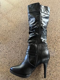 Boots Size 7 