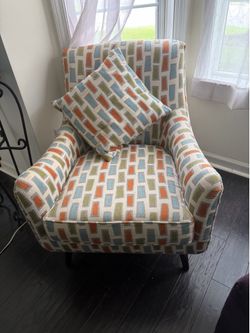 Chairs. Modern   Good condition