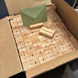 130 Placecard Holders 