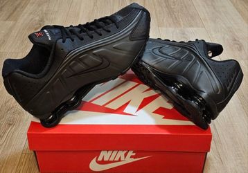 Nike Shox Size 11 For Men 
