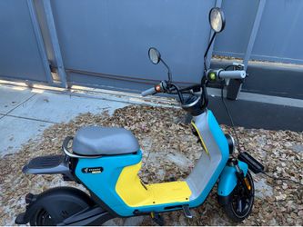 Segway C80 Electric Moped (eMoped) - Barely Used + Extra Accessories