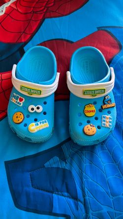 Boy Sesame Street Crocs - 10C