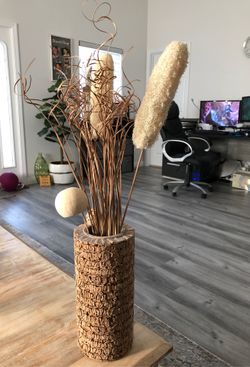 Decorative Wood Vase with flower sticks