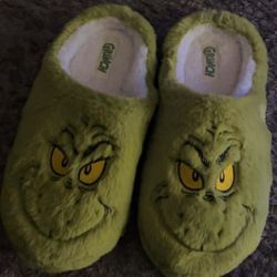 The Grinch Slippers 
