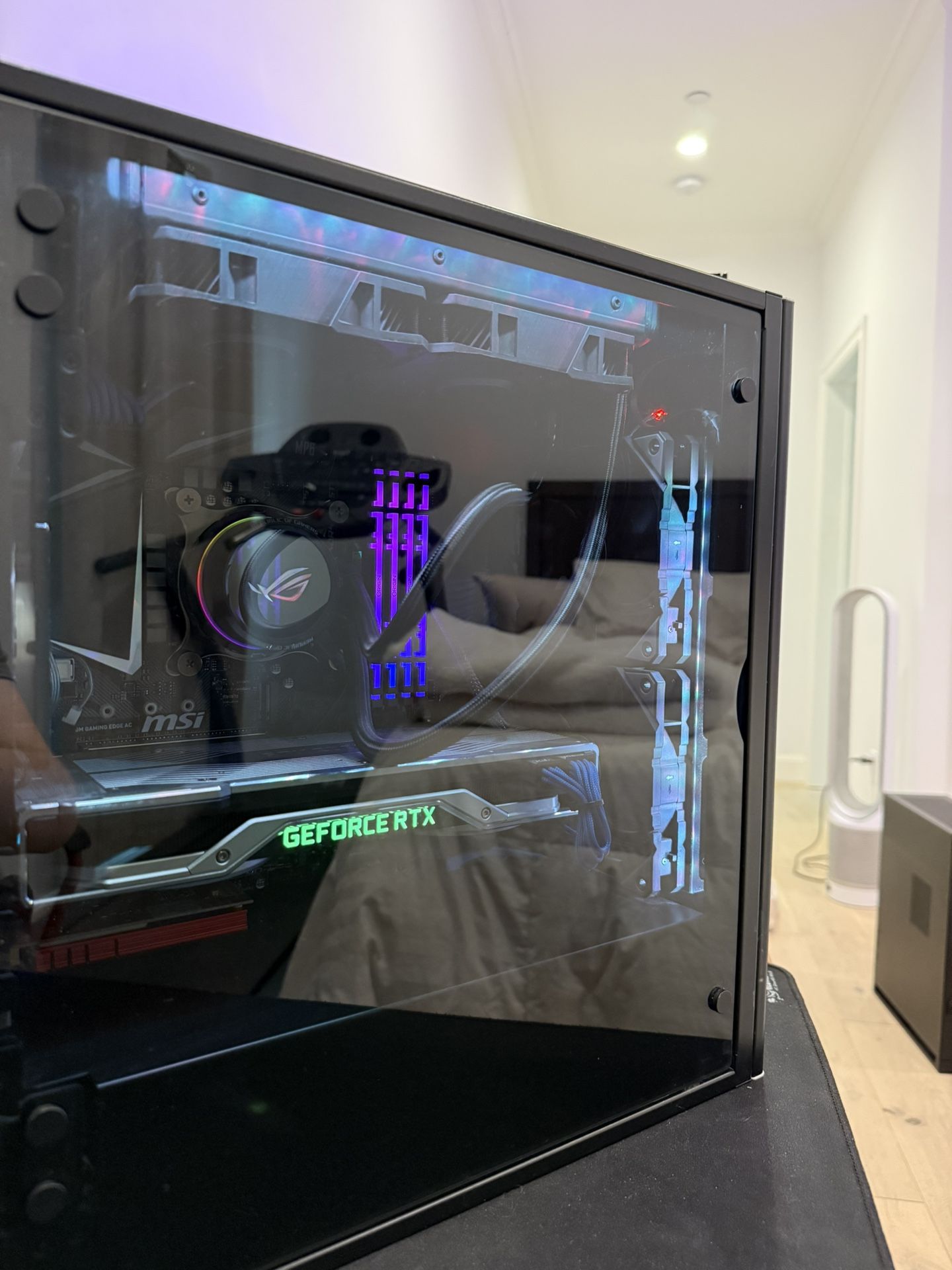 🖥️ Premium Gaming PC – i7-9700k @ 4.95GHz | RTX 2080 | 32GB RGB RAM | 10TB Storage – 900 OBO