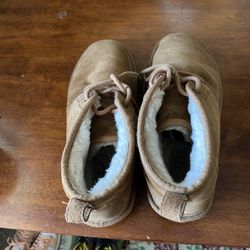UGG Boots like new Women’s 10