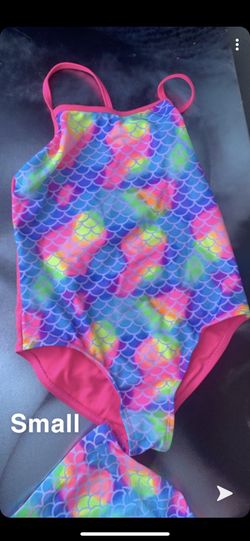 Girls swimsuit size 6 small