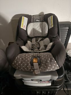 Chicco Infant Car seat