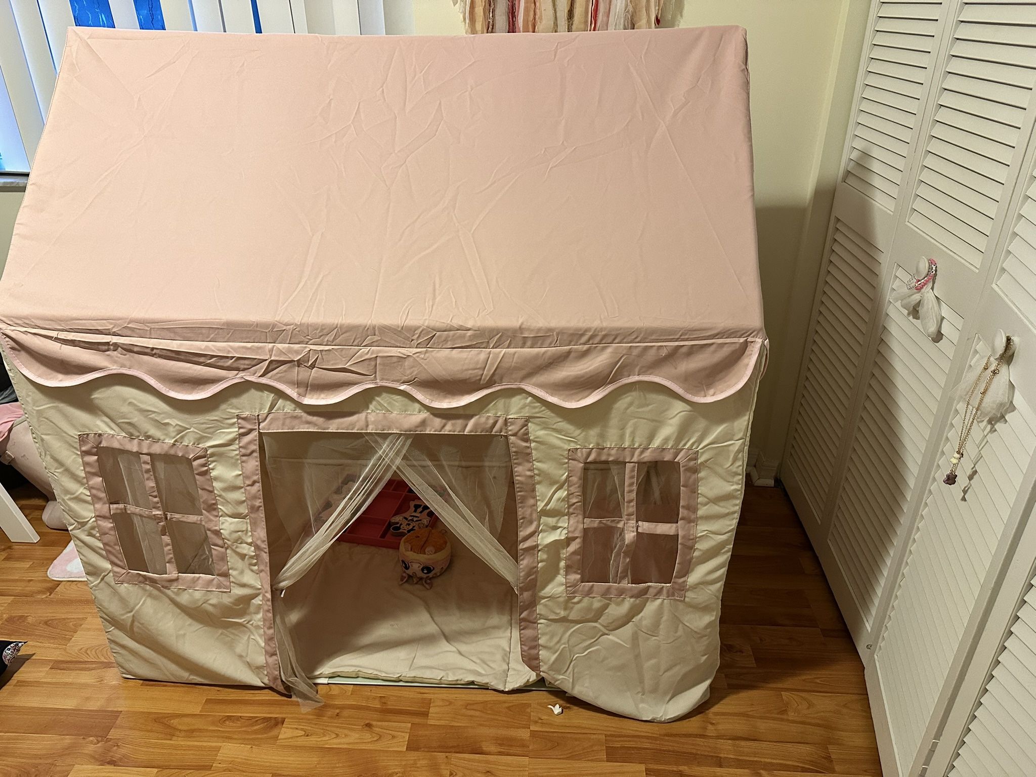 Indoor Tent For Girls With Mat