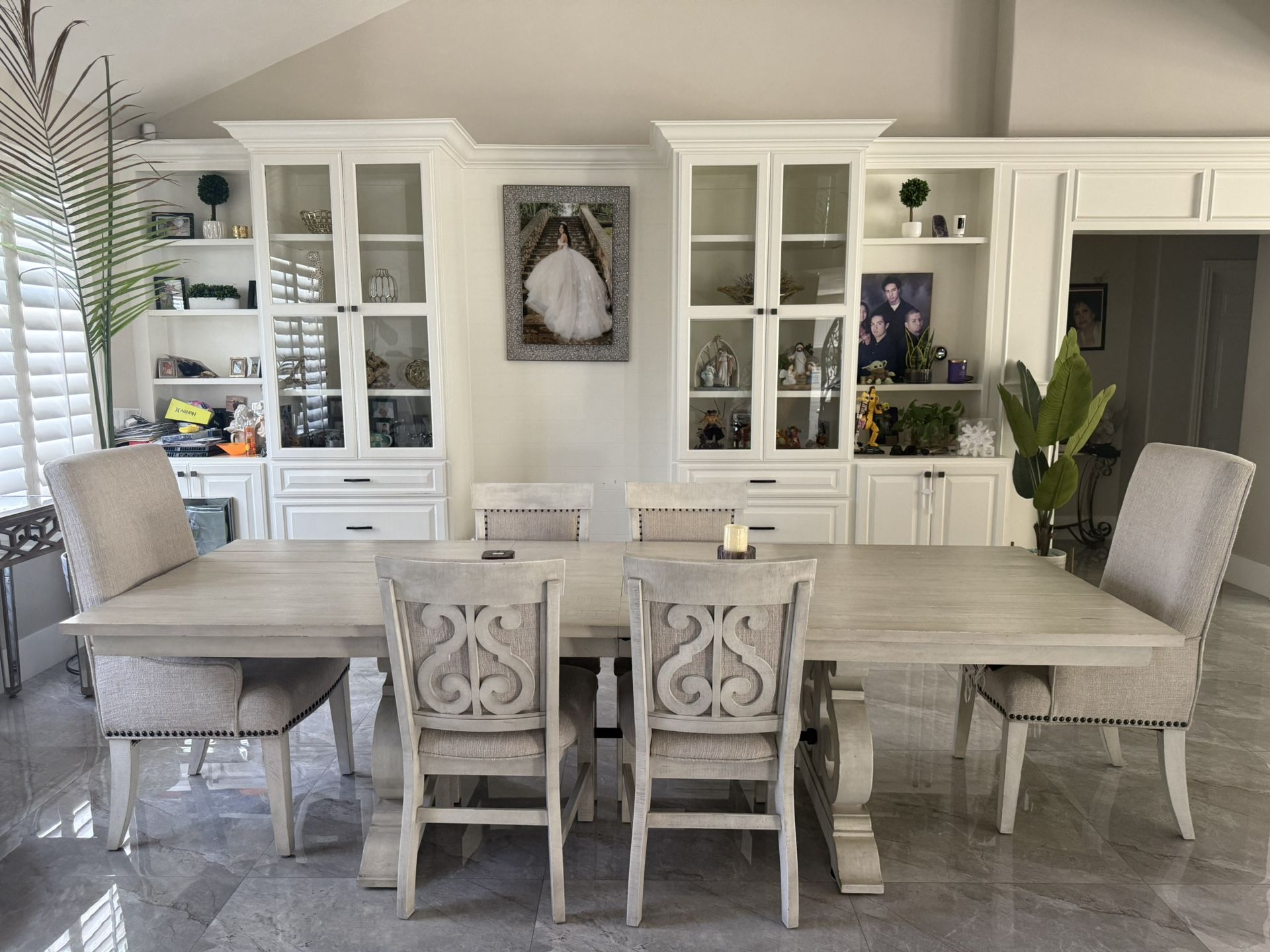 Dinning Table