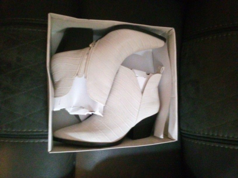 Women's Boots