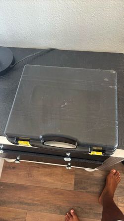 Outdoor stove for camping with 3 butane containers
