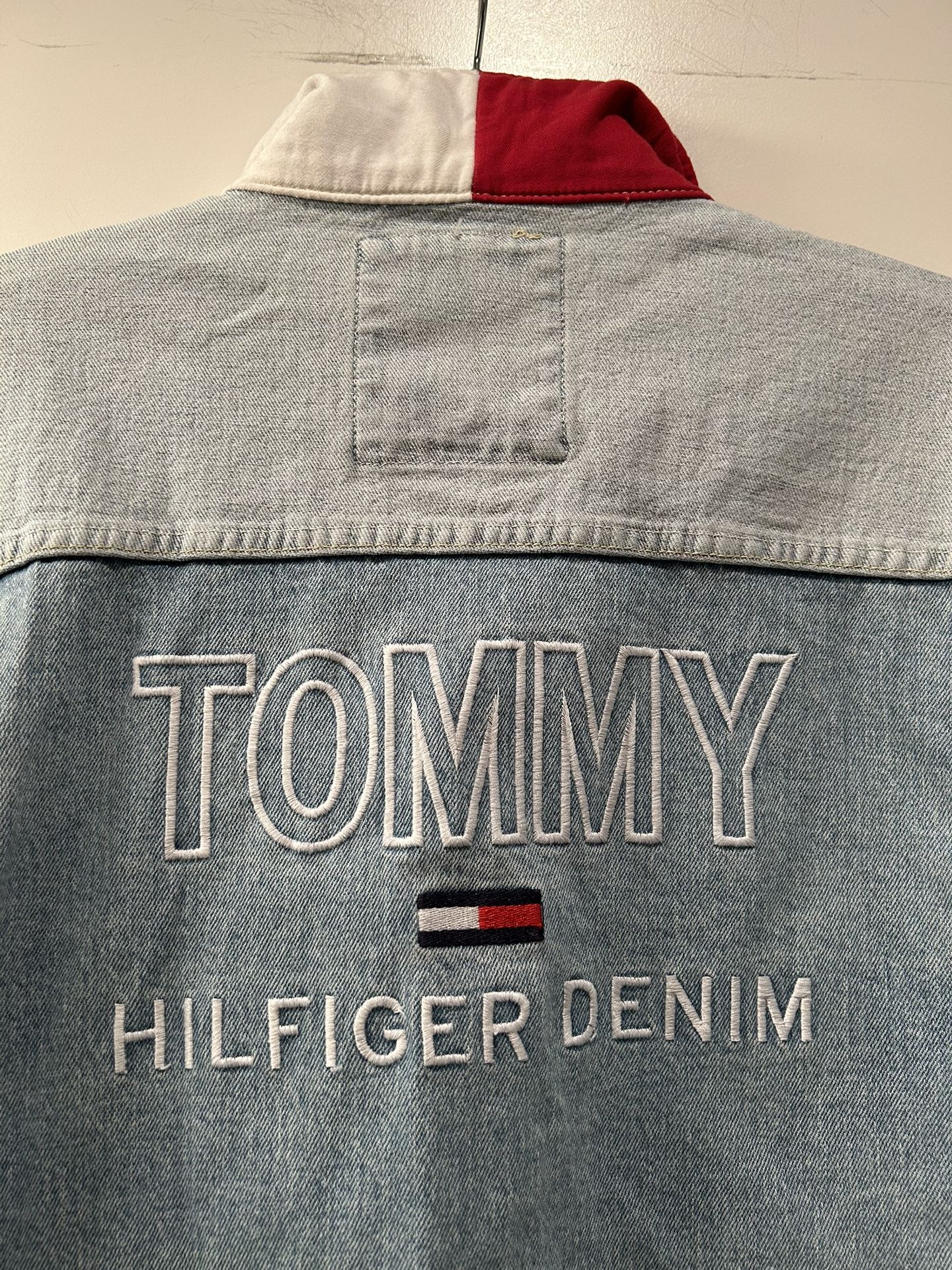 Tommy Hilfiger Jean Denim Jacket Men’s Size Large 