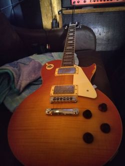 Ivy ils 300 D relic Les Paul