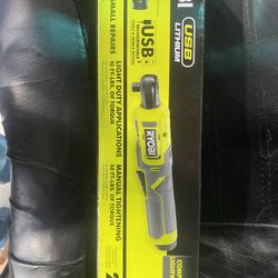 Ryobi one + HP compact 3/8 Ratchet Kit