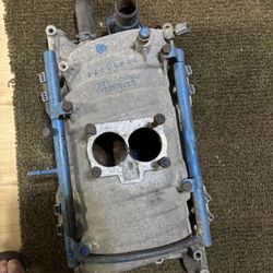 Intake Manifold 5.7 L.  Worked Fine When Removed