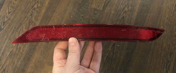 USED REF#1000 || 2021-2025 FORD MUSTANG MACH-E || LEFT-HAND REAR REFLECTOR