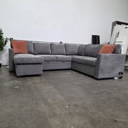 3pc Sectional With Storage/Bed- Free Delivery‼️