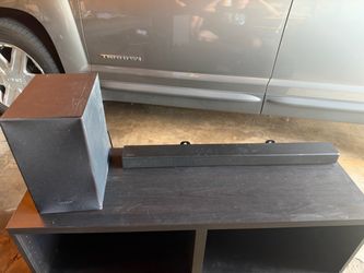 MOVING SALE. SAMSUNG SOUNDBAR & SUBWOOFER