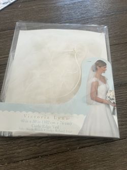Candle Veil W/curly Edge