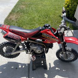 2006 Honda Crf 50 Pit Bike $800 Obo 