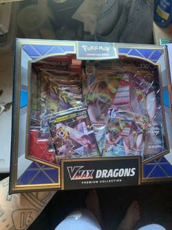 Pokémon Vmax Dragons Premium Collection