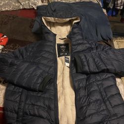 Hollister’s Puffer Collection XXL Brand New 80 Obo